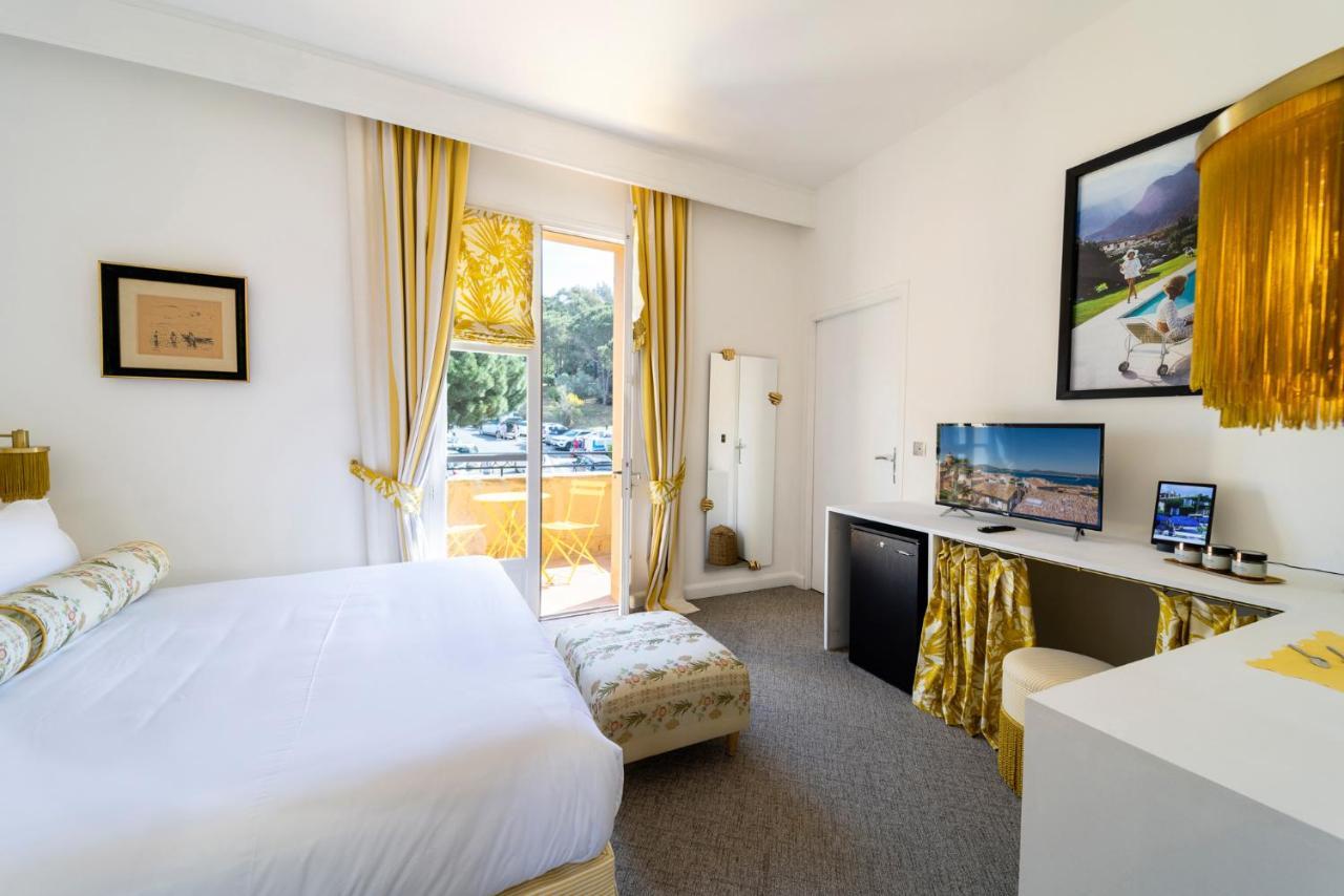 Hotel Le Y Saint Tropez Bagian luar foto