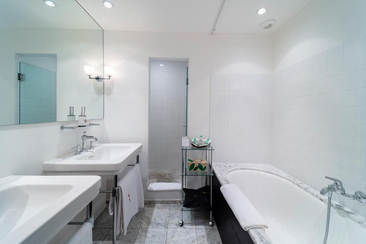 Hotel Le Y Saint Tropez Bagian luar foto