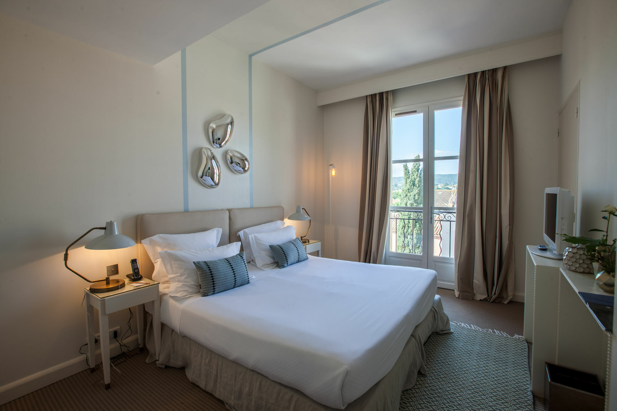 Hotel Le Y Saint Tropez Bagian luar foto