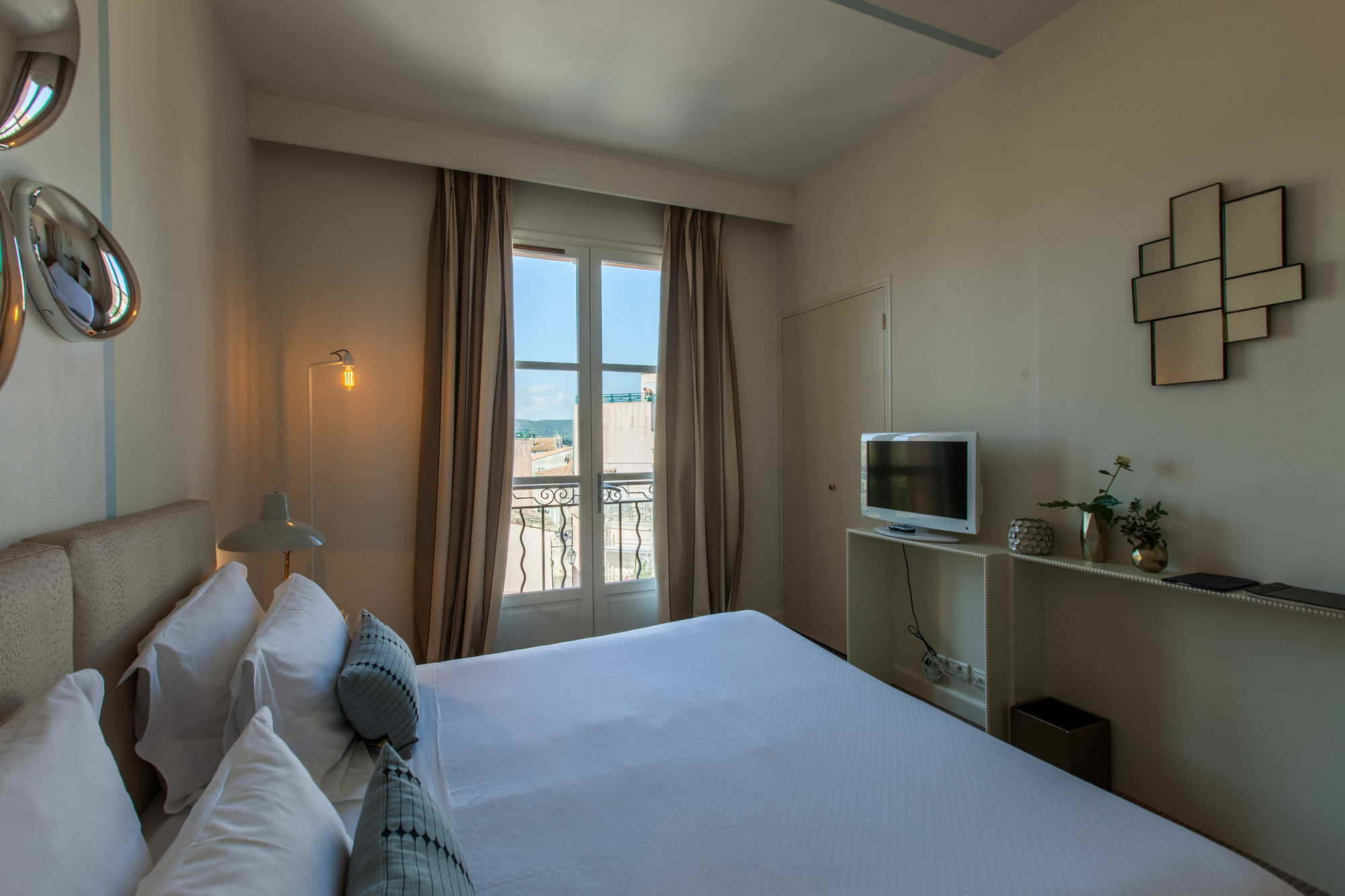 Hotel Le Y Saint Tropez Bagian luar foto